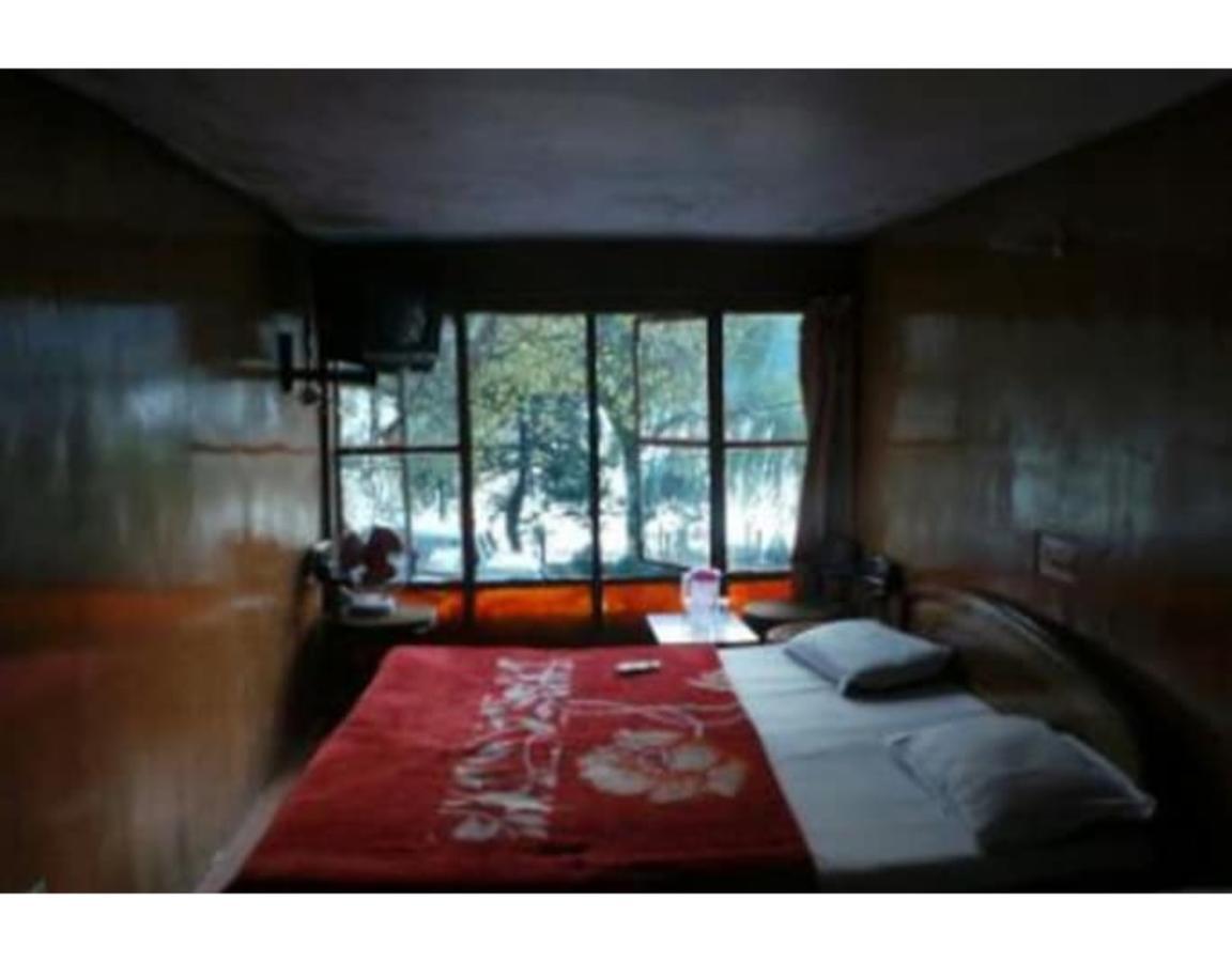 Hotel Darpan Найнитал Экстерьер фото